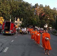 Morning Alms Giving and Visit Doi Suthep Temple - Seeing The North - Chiang Mai Cultural Tour 