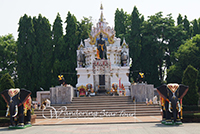 Phaya Ngam Muang Monument and Lakeside Parks