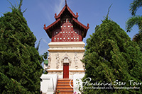 he Wat Phra Singh dates back to the 14th century when Chiang Mai was the capital of the Lanna Kingdom, and is one of the finest examples of classic Lanna style temple architecture in Northern Thailand