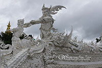 Visit White Temple (Wat Rong Khun)