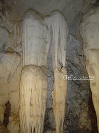  Take a bamboo raft through Lord Caves with the beauty of the nature and see stalagmite and stalactite
