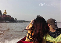 Optional: Take a boat trip along Mae Khong River to visit Laos Blanks