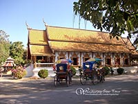 Tour by horse and carriage to visit 6 temple at wiang kum kam about 45 minute- 1 hr.