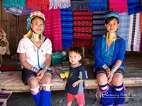Visit Karen long neck tribe who wear brass neck-ring where you will meet The Karen Long Neck (Padaung) Akha and Lahu at Baan Tong Luang Agriculture.