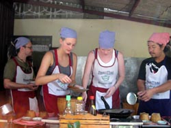 Baan Thai Cookery School: Thai Cooking Course in a Northern Thai Home-Style Setting 