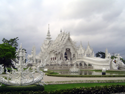 One the way to Chiang Khong we will visit The white Temple (Wat Rong Khun)